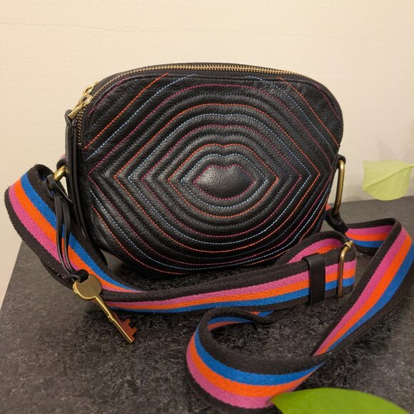 Fossil Elle Quilted Black blue pink Lips Leather Crossbody - Picture 1 of 12
